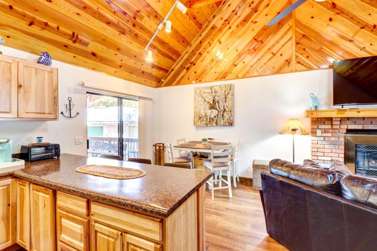 Lakeside Cabin Rental With Hot Tub - Close To Hiking Pinetop-Lakeside Exteriör bild