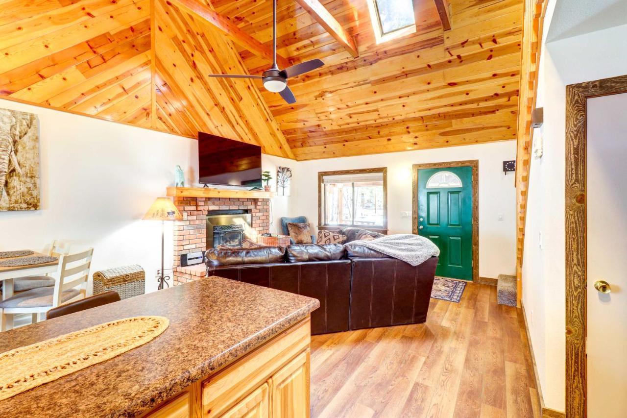 Lakeside Cabin Rental With Hot Tub - Close To Hiking Pinetop-Lakeside Exteriör bild